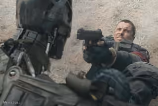 Christian Bale Pointing a Gun at a Robot - Terminator Salvation