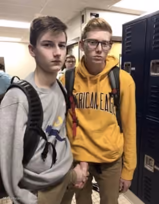 Dick handshake