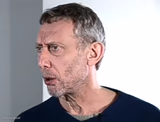 Hold up Michael Rosen