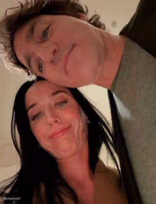 Katy Perry and Justin Trudeau Selfie