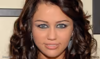 Miley Cyrus Blue Eyes