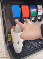 Soda fountain double pour