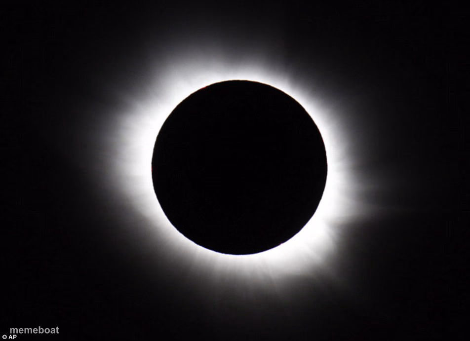 Solar eclipse - meme generator image preview