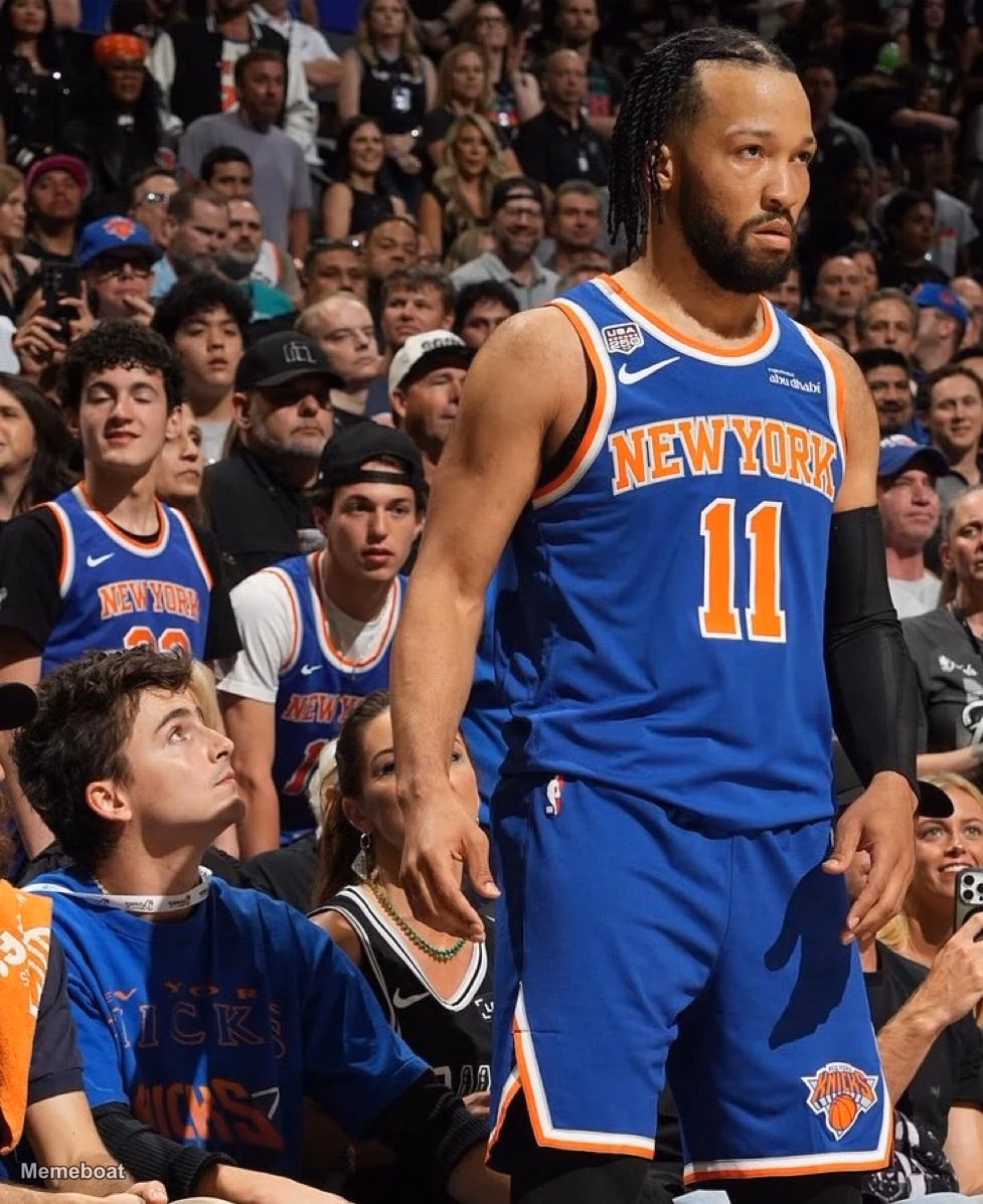 Timothée Chalamet Looking at Jalen Brunson - meme generator image preview