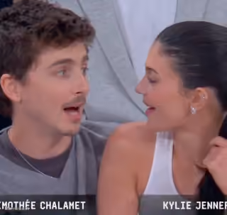 Timothée Chalamet Looking at Kylie Jenner at the Knicks Game