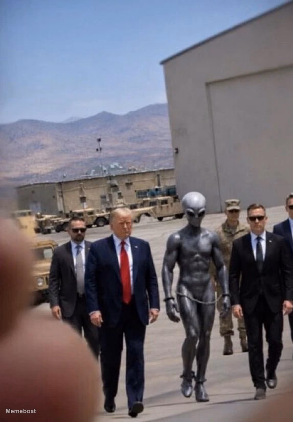 Trump With an Alien - meme generator image preview
