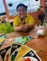 UNO kid with 1 card
