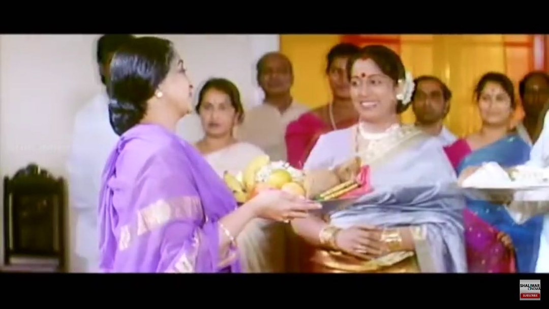 Padayappa meme template with Azhagesan (Senthil) with Padayappa (Rajinikanth)