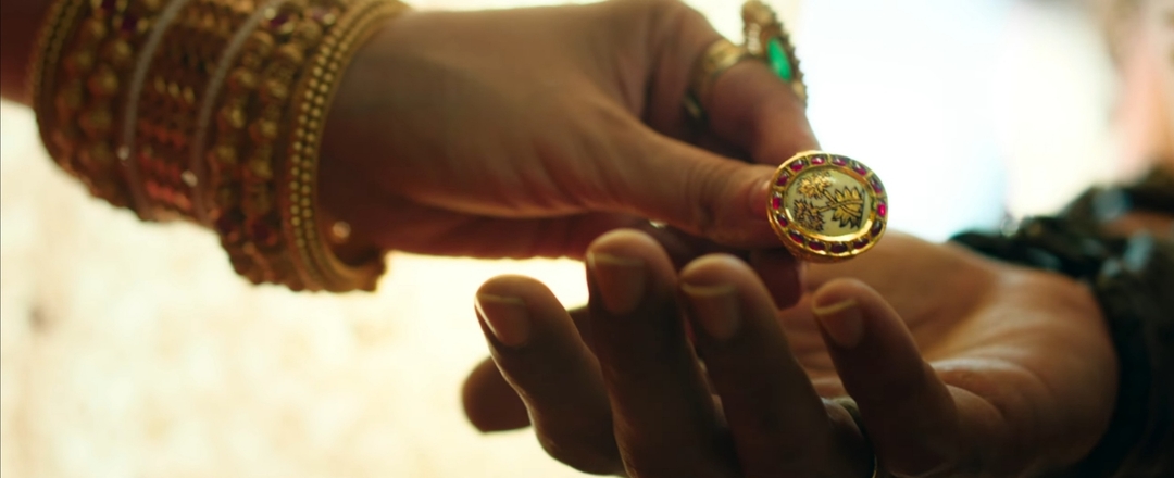 Ponniyin Selvan: Part I meme template with Nandini / Mandakini Devi (Aishwarya Rai Bachchan) with Vanthiyathevan (Karthi)