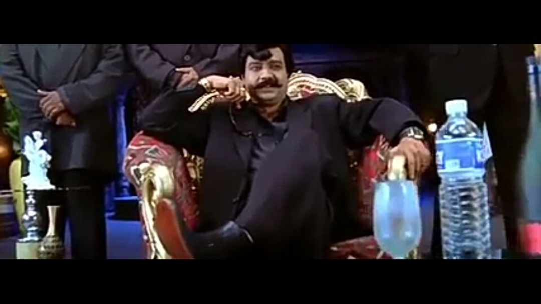 Padikathavan meme template with Radhakrishnan (Rocky) (Dhanush) with Assault Arumugam (Vivek)