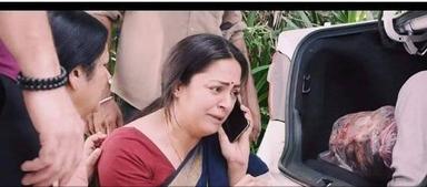 Chekka Chivantha Vaanam meme template with Chitra Varadarajan (Jyothika)