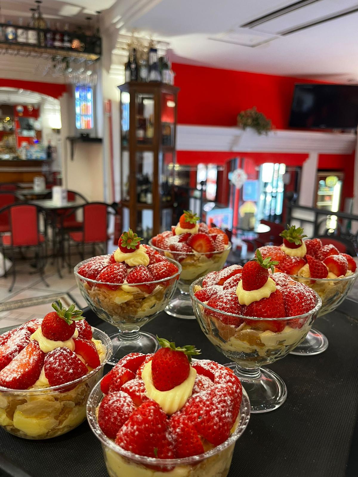 Sbriciolata Crema E Fragole