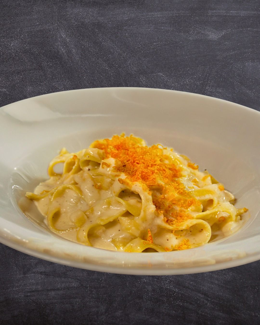 Tagliatelle Cacio E Pepe Con Polvere Di Tuorlo Marinato
