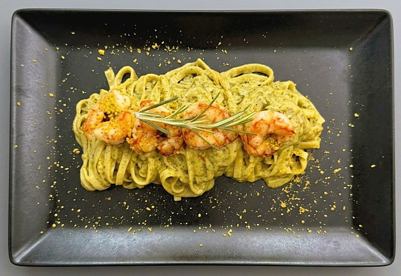Tagliolini Al Pesto Di Pistacchio Doc E Gamberetti