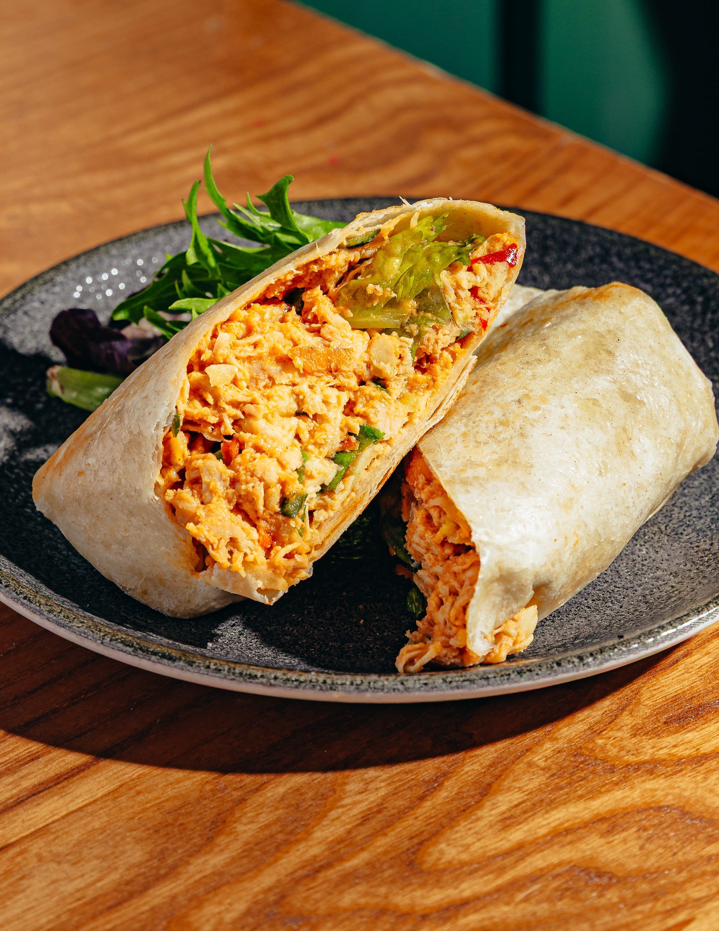 Burritos Pulled Di Pollo Con Wok Di Verdure (2 Pz)