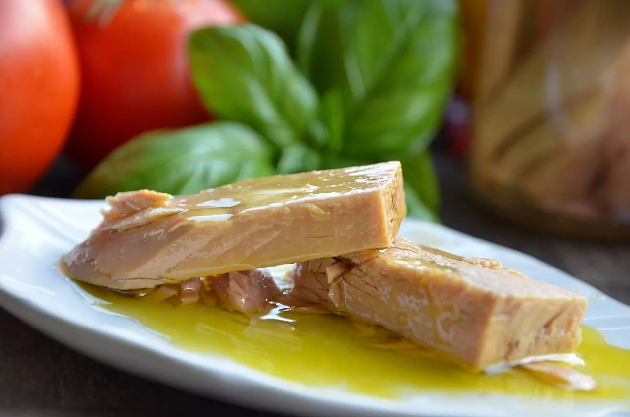 Tonno Sott' Olio