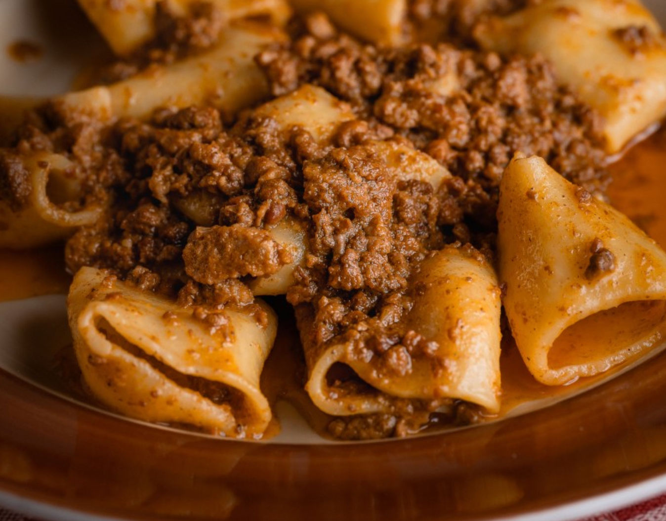 Paccheri Al Ragù Della Nonna