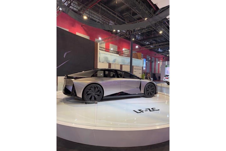 Lexus LF-ZC