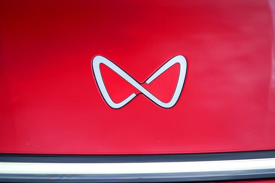 Mahindra Xev 9e Mahindra electric car