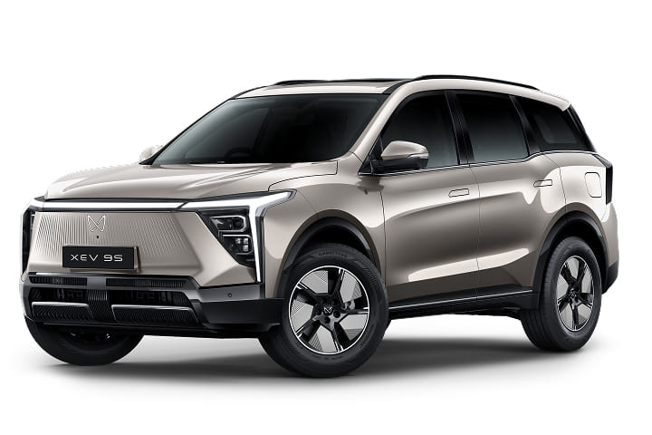 Mahindra XEV 9S in Desert Myst