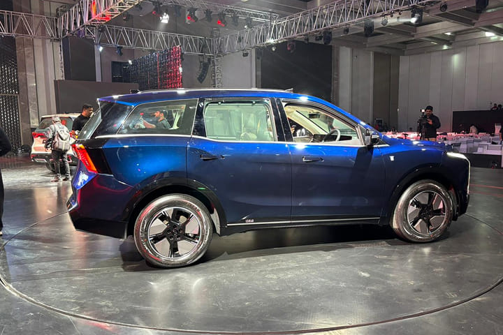 Mahindra XEV 9S Mahindra electric car