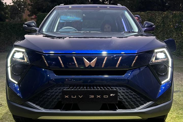 Mahindra XUV 3X0 EV Mahindra electric car