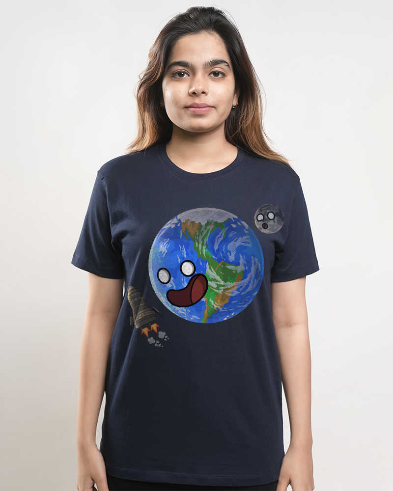 Earth looking at ship Cotton Round Neck Tshirt