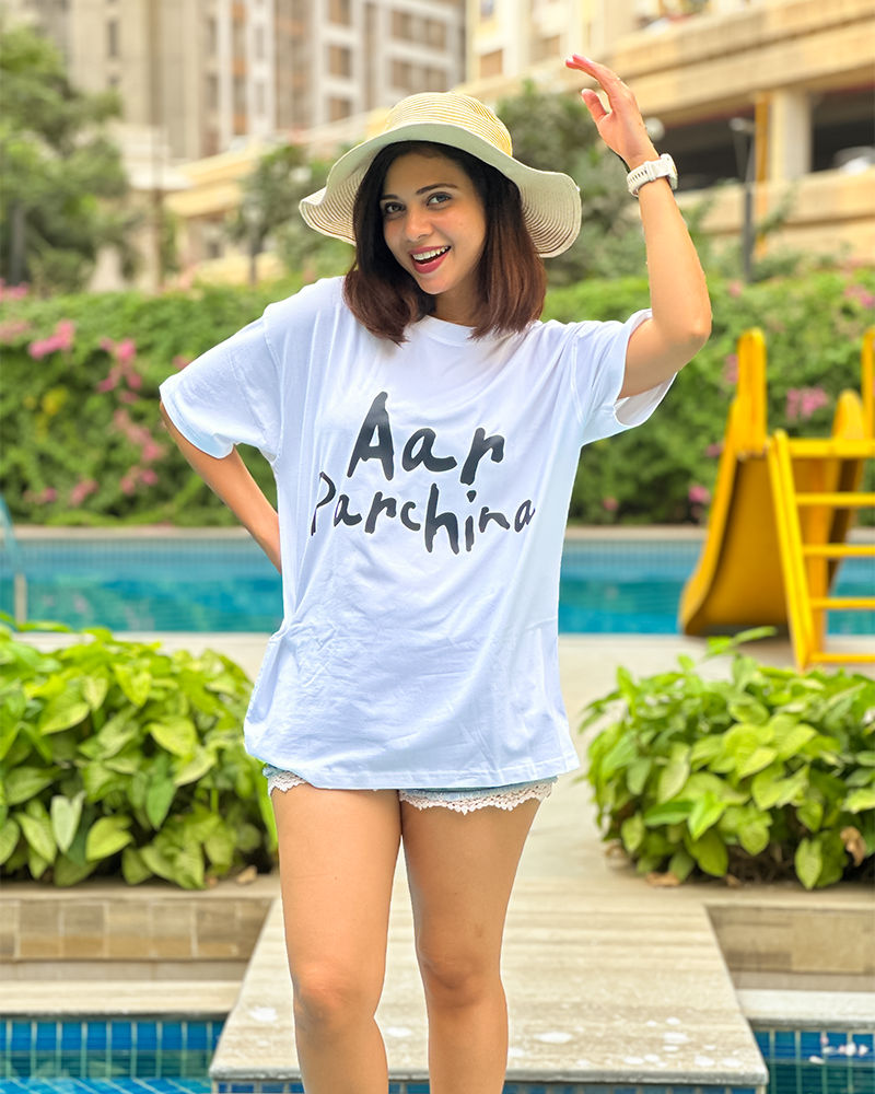 Aar Parchina White Cotton Oversized Tshirt
