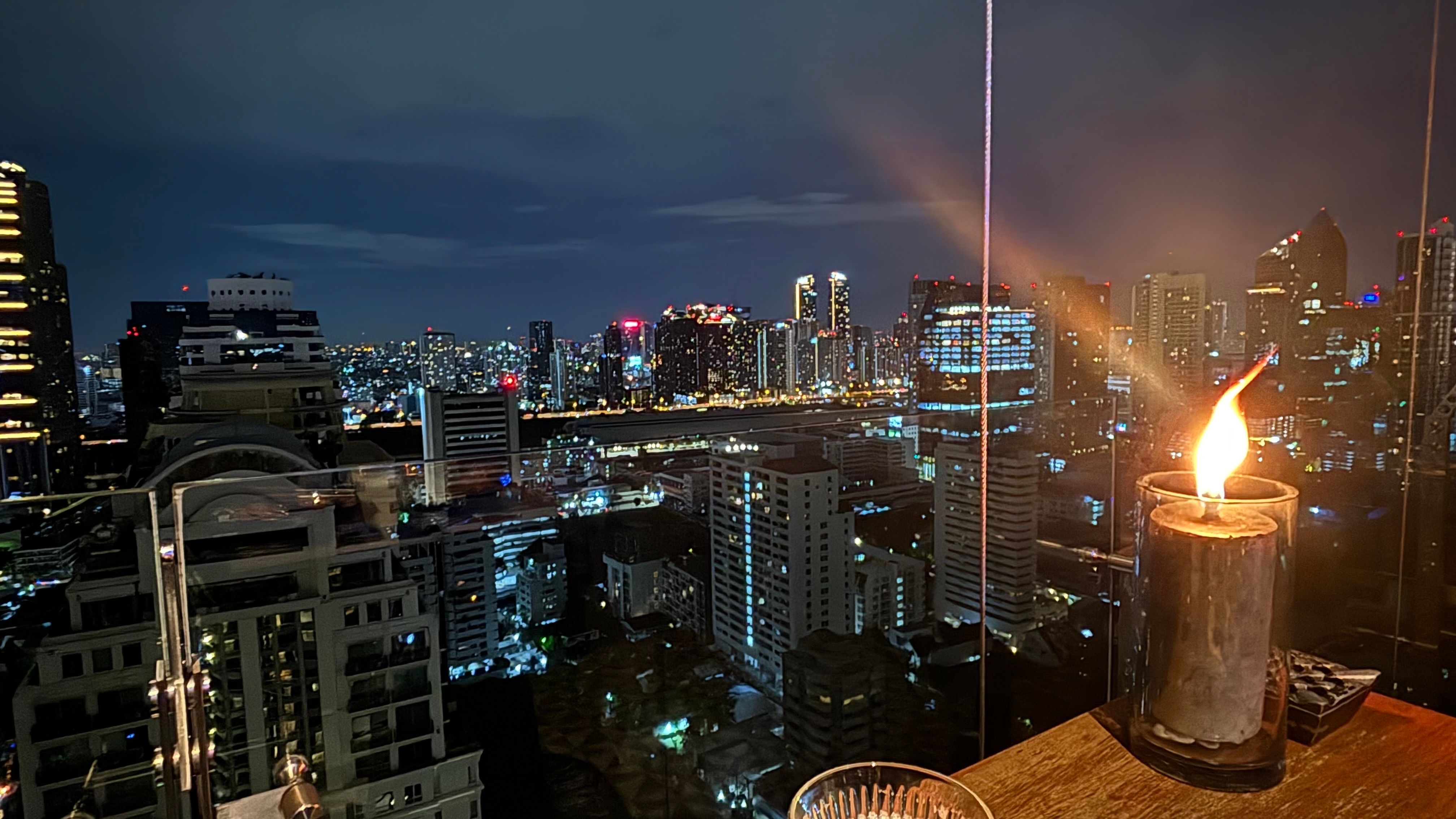 🌃 Above the Noise, Into the Vibe! Why Expats Should Escape to Above Eleven Rooftop Bar 🍸🌿