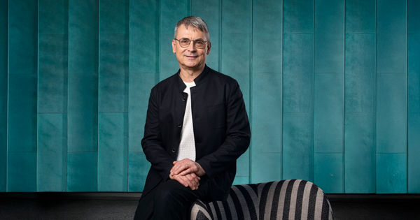 Tíbrá - All roads lead to Paris