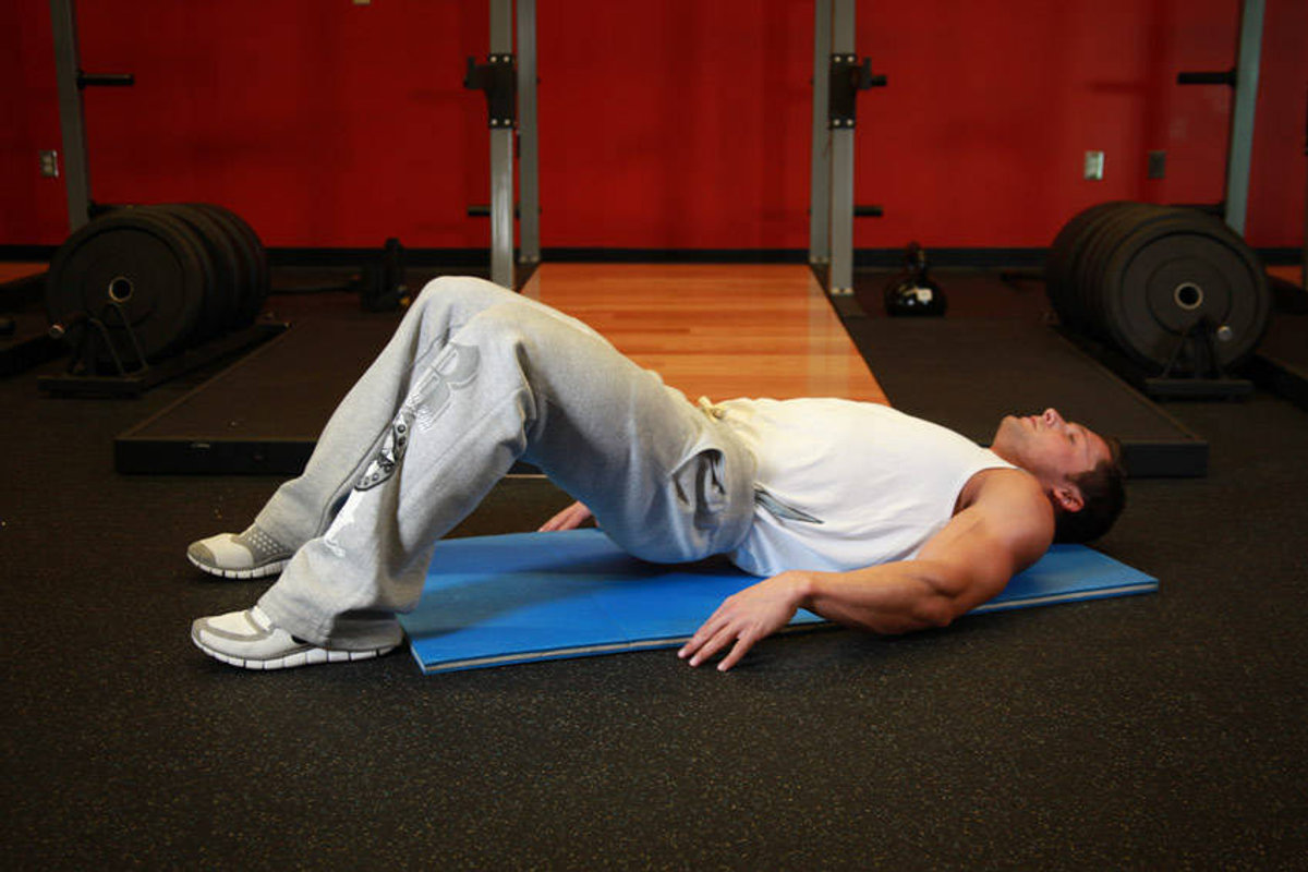 Glute Bridge (Bodyweight)