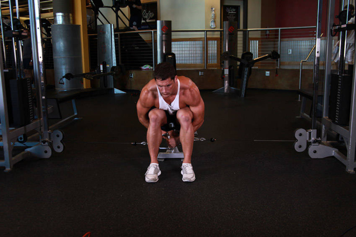 Seitheben am Kabelzug (sitzend)