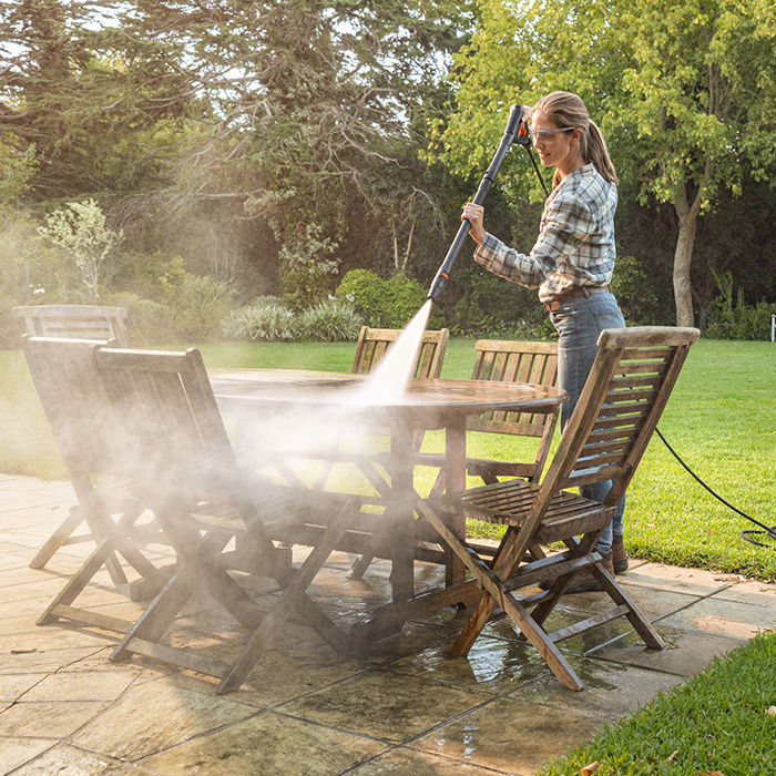 TOP 10 WAYS TO USE YOUR WATER BLASTER