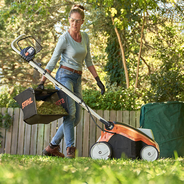 STIHL RLA 240 BATTERY SCARIFIER AND DETHATCHER