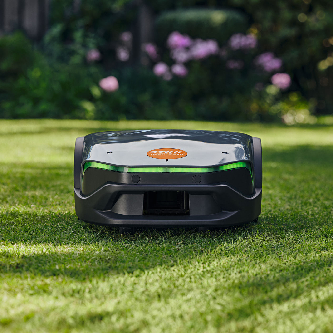 STIHL iMOW® EVO Robotic Lawn Mower Medium Lawns STIHL SHOP