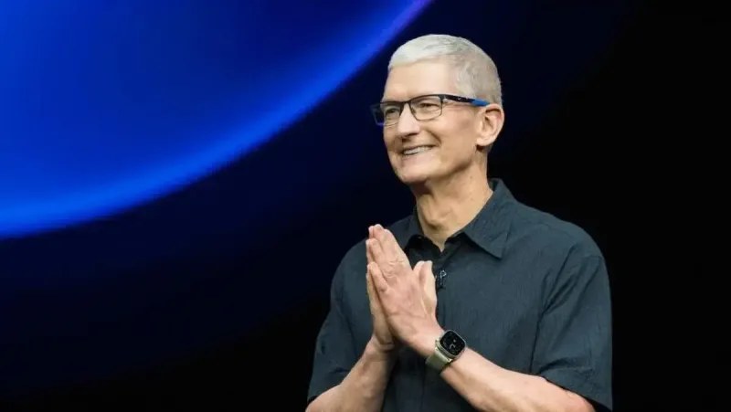 Tim Cook Mundur, Era Baru Apple di Tangan John Ternus