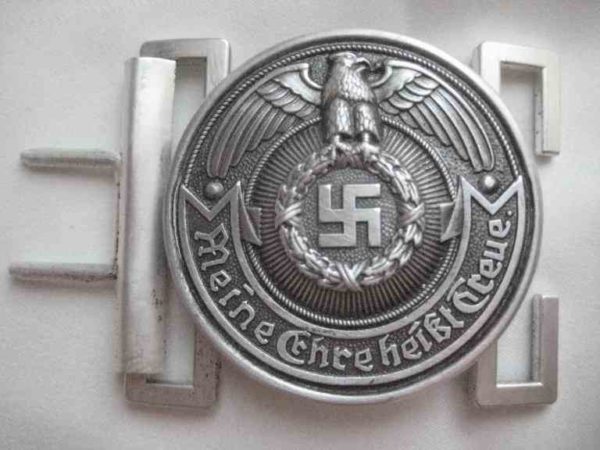 SS officers belt buckle superior quality.