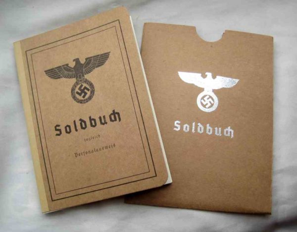 Heer Soldbuch and cover set