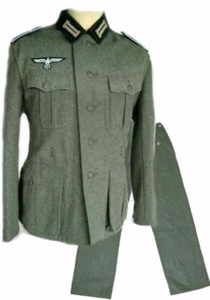 Heer M36 uniform set with insignia