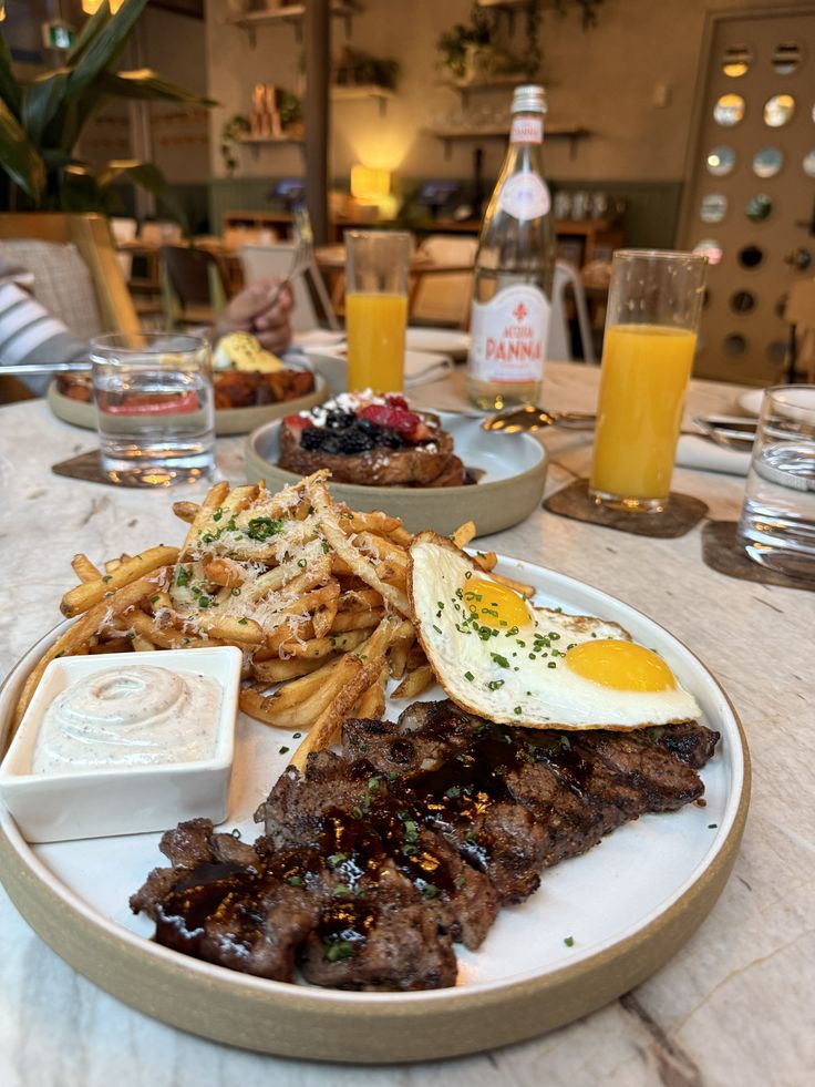 Hotels and foods photo 2