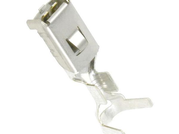 1107410 Automotive Connectors