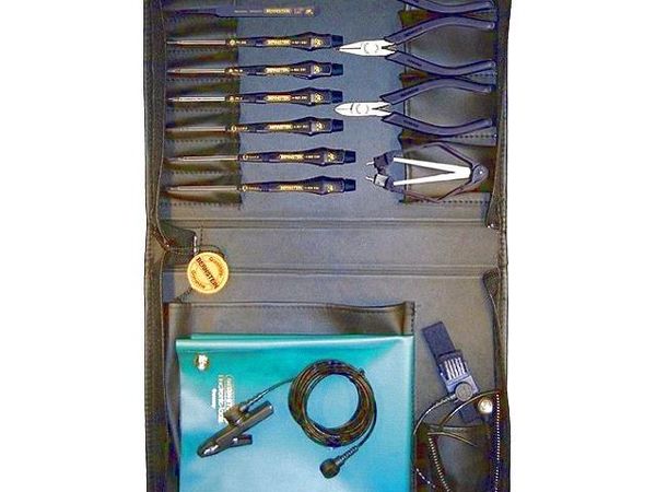2220 Tool Kits & Cases