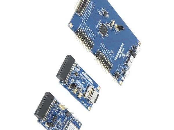 ATWINC3400-XSTK Multiprotocol Development Tools