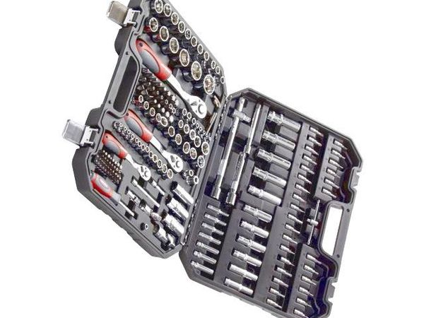 58179 Spanners