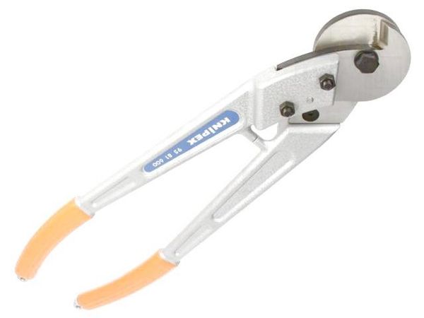 95 81 600  Tools & Supplies