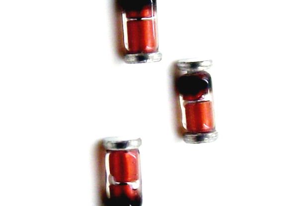 ZMM3V3 Zener Diodes
