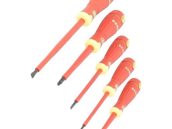 B220.015 Screwdrivers, Nut Drivers & Socket Drivers