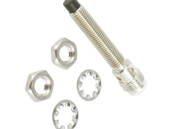 BES M08EG-PSC25F-S04G Proximity Sensors