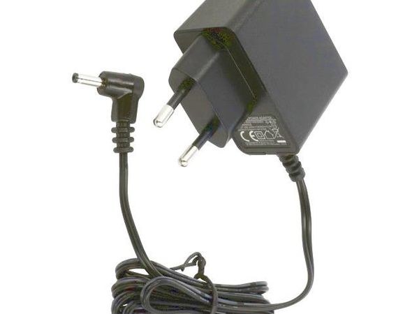 E0909W2E-1335-L Wall Mount AC Adapters