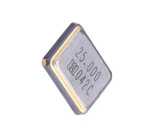 E3SB25E00003DE Crystals